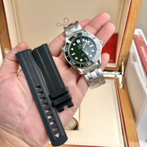 Omega Best Super Clone Watch Seamaster Diver 300M Dial Green VS Factory 42mm