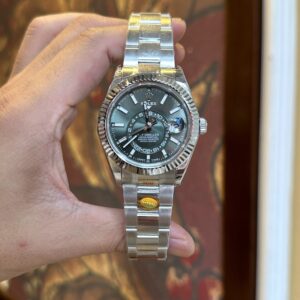 Rolex Sky Dweller 326935 Super Clone Watch Green Dial Noob Factory 42mm