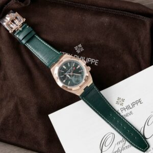 Vacheron Constantin Overseas Dual Time 7900V Super Clone 11 Watch Green 41mm